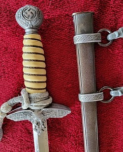 Nazi Luftwaffe 2nd Model Dagger by P.D. Luneschloss with Hangers and Portapee...$525 SOLD